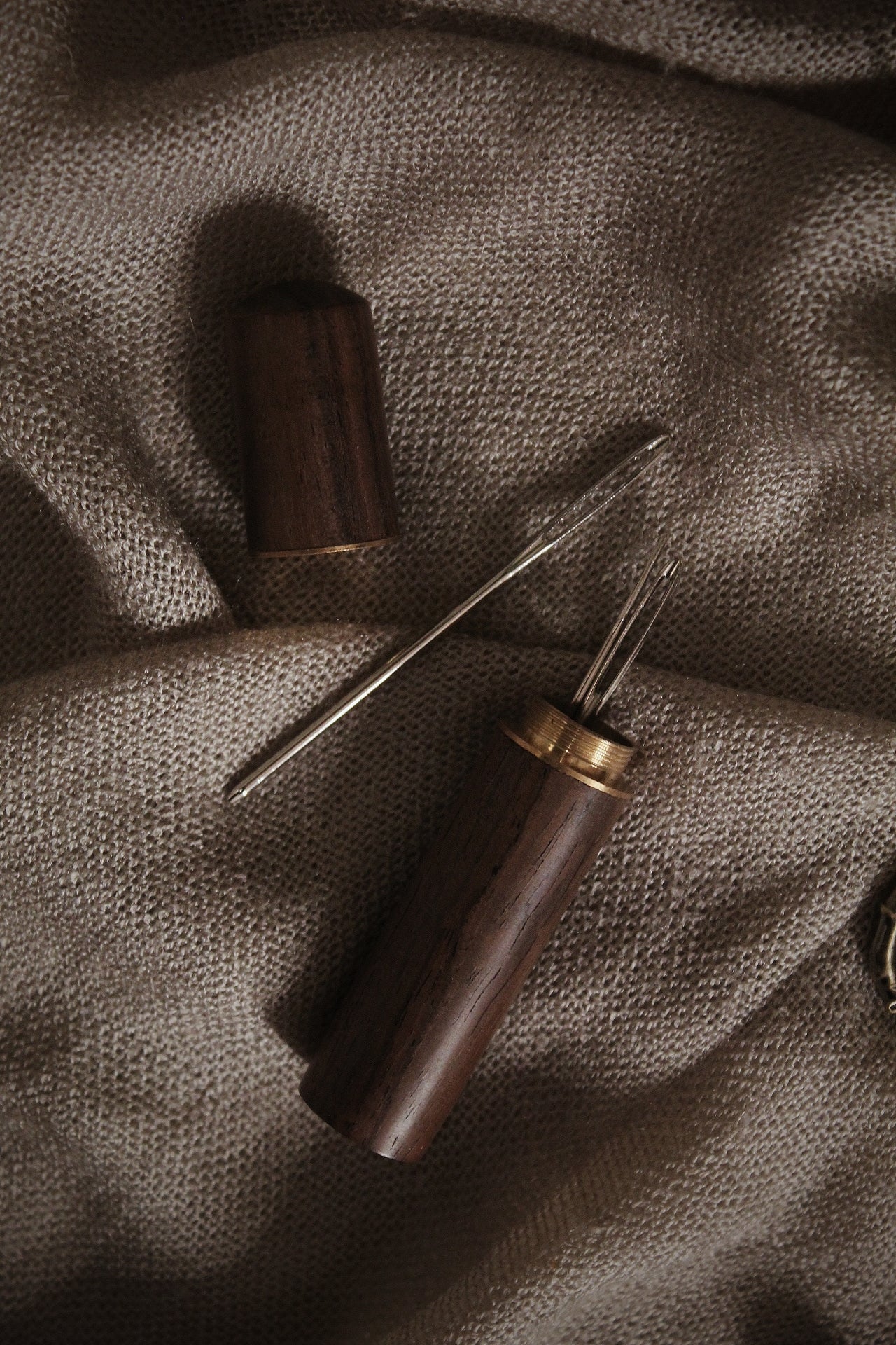 Needle case